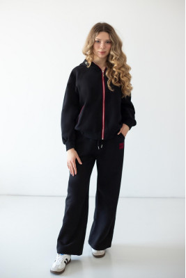 Костюм жіночий